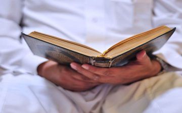 الإسلام (عمليٌّ) (حركيّ) وليس لِسانياً فقط